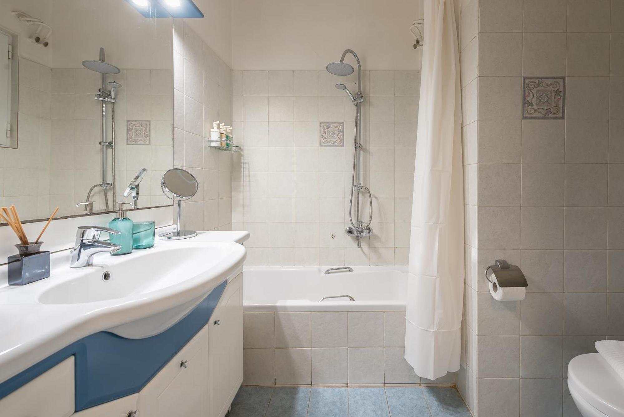 Spacious 2Bds Apt With Acropolis View In Center Athen Exterior foto